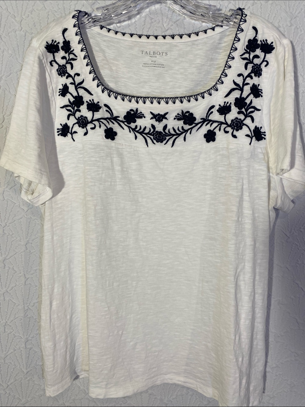 Talbots White Short-Sleeve Scoop Neck Top with Navy Floral Embroidery